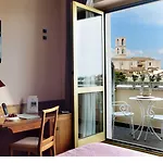 Sangallo Palace 4*