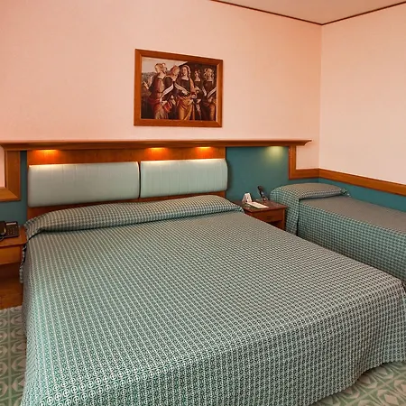 Sangallo Palace 4*