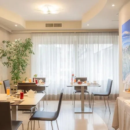 Sangallo Palace 4*
