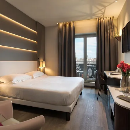 Sangallo Palace 4*