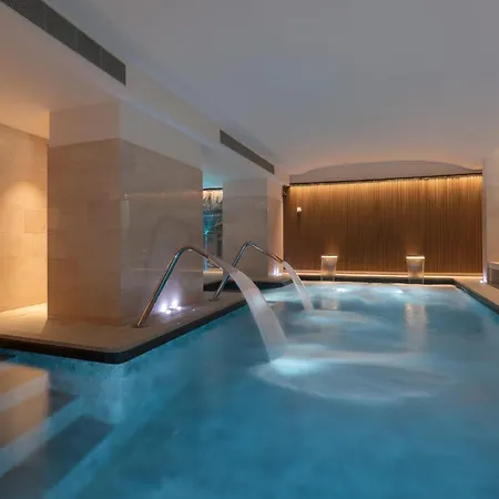 Sangallo Palace מלון 4*