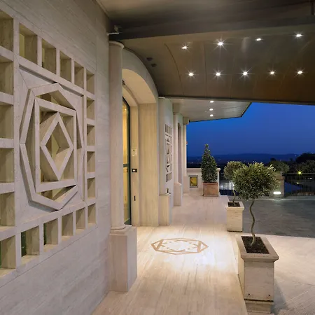 Sangallo Palace Hotel Pérouse