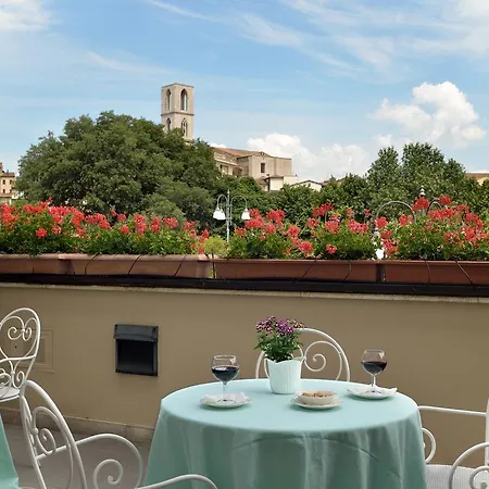 Hotel Sangallo Palace