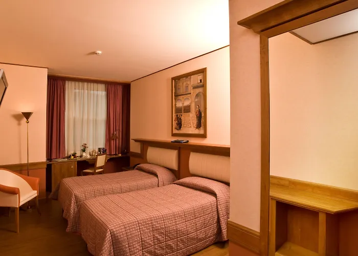 Sangallo Palace فندق 4*